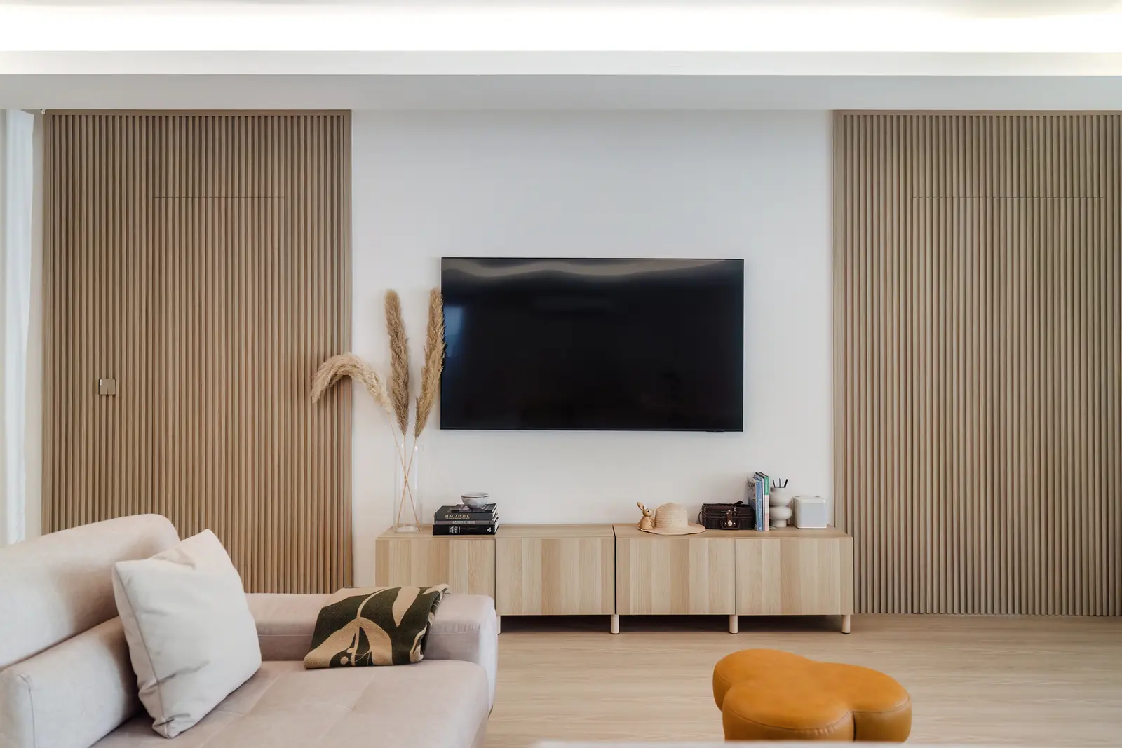 Nero Oak — Architecture & Interiors