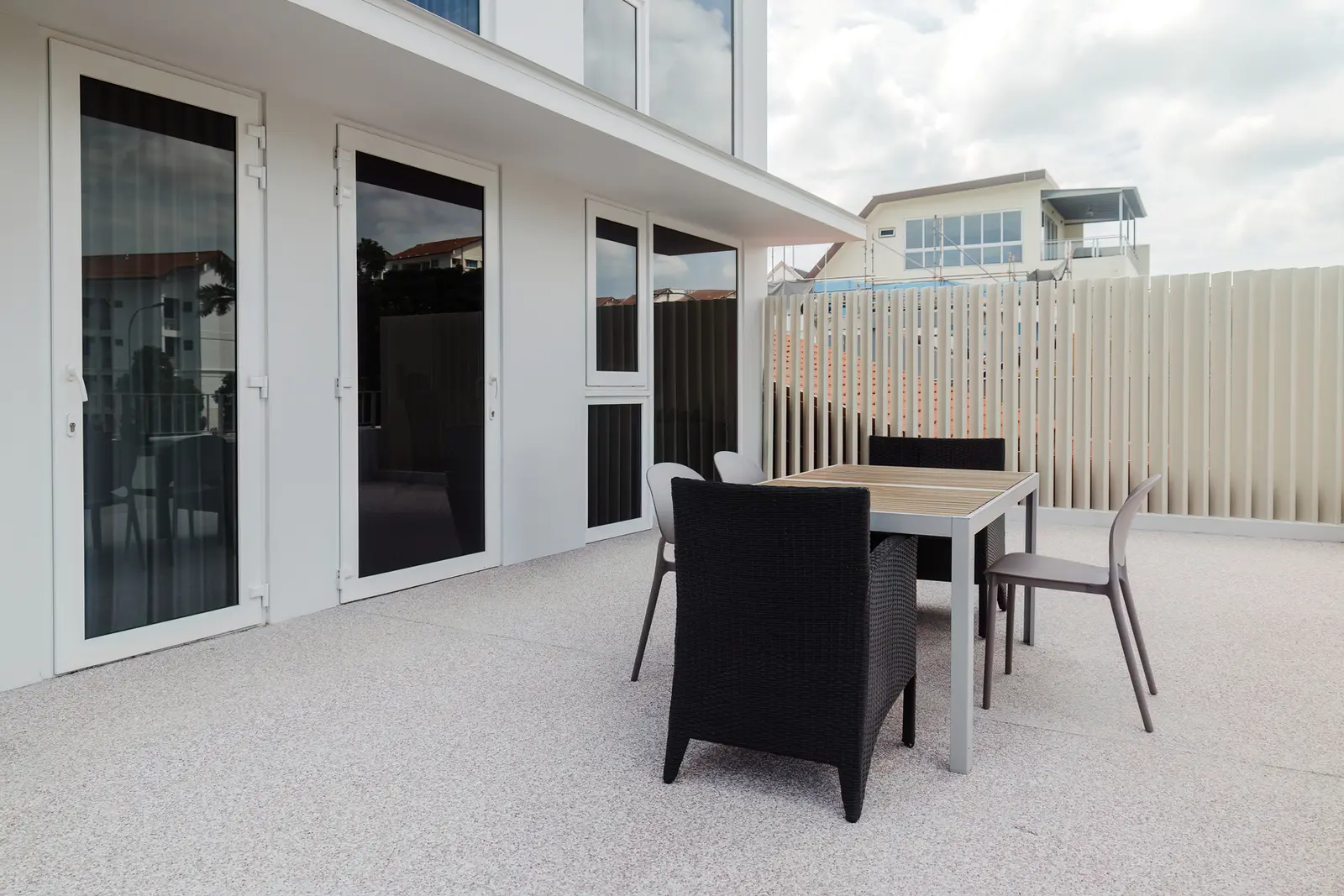 Nero Oak — Architecture & Interiors