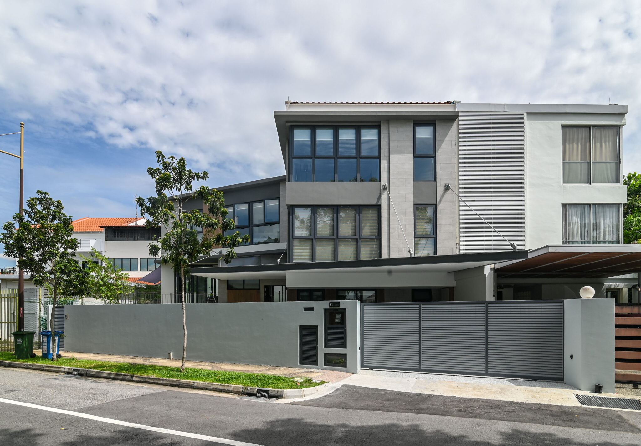 Folded Grid House — Architecture & Interiors