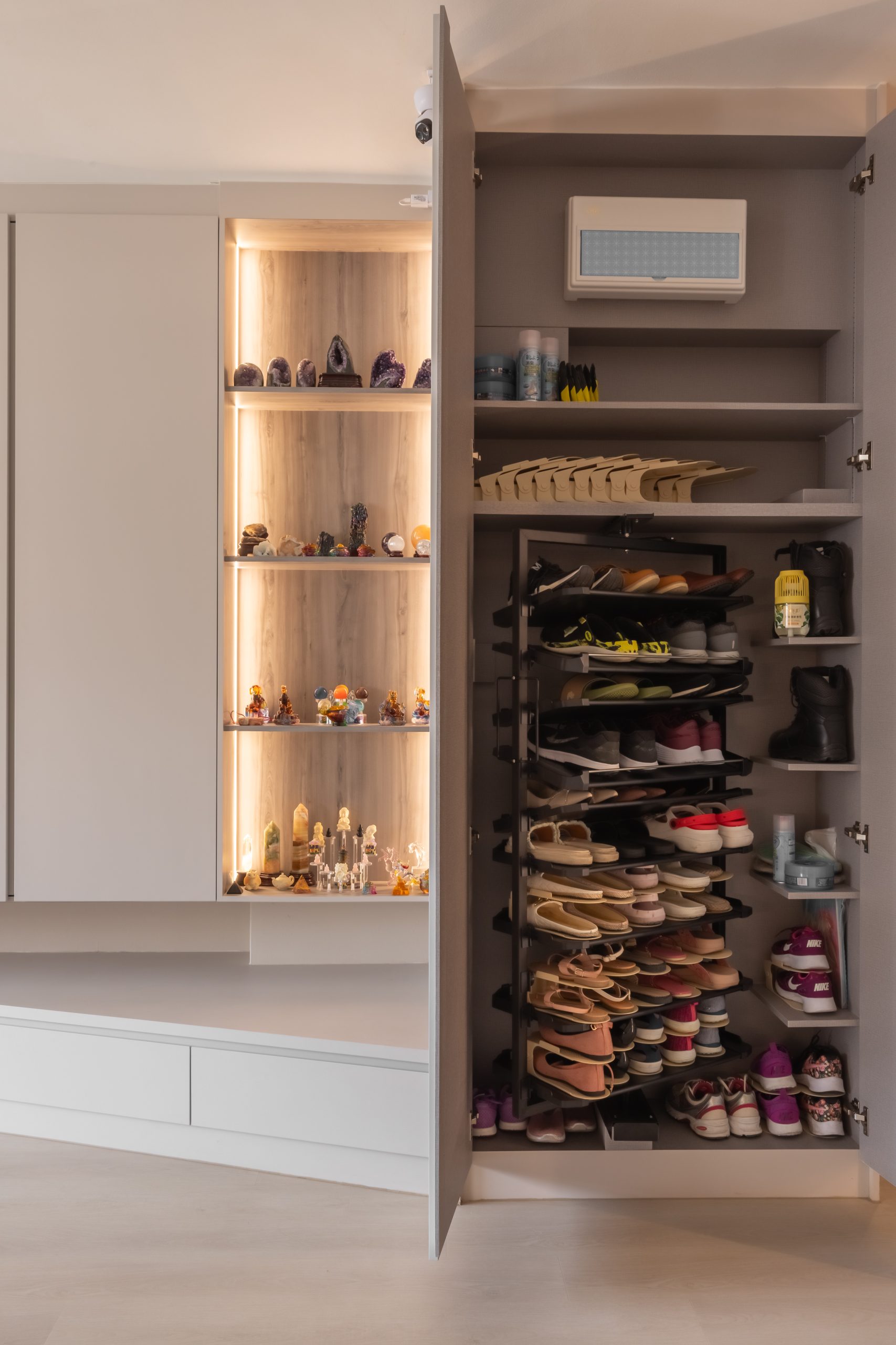 529 Woodlands Drive 14 — Carpentry & Interiors