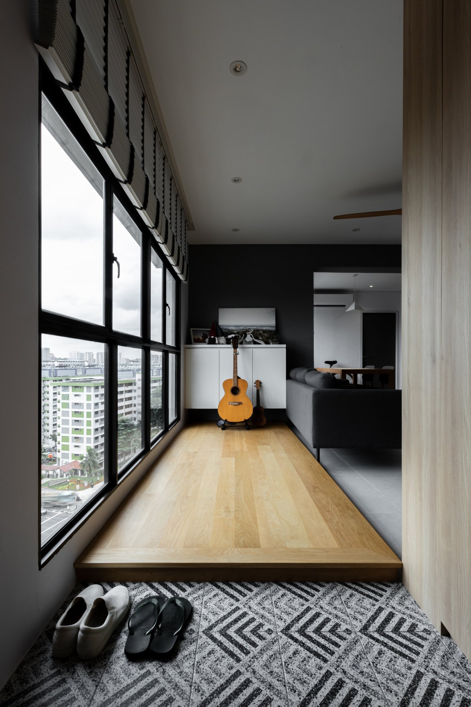 ANG MO KIO — PLOT