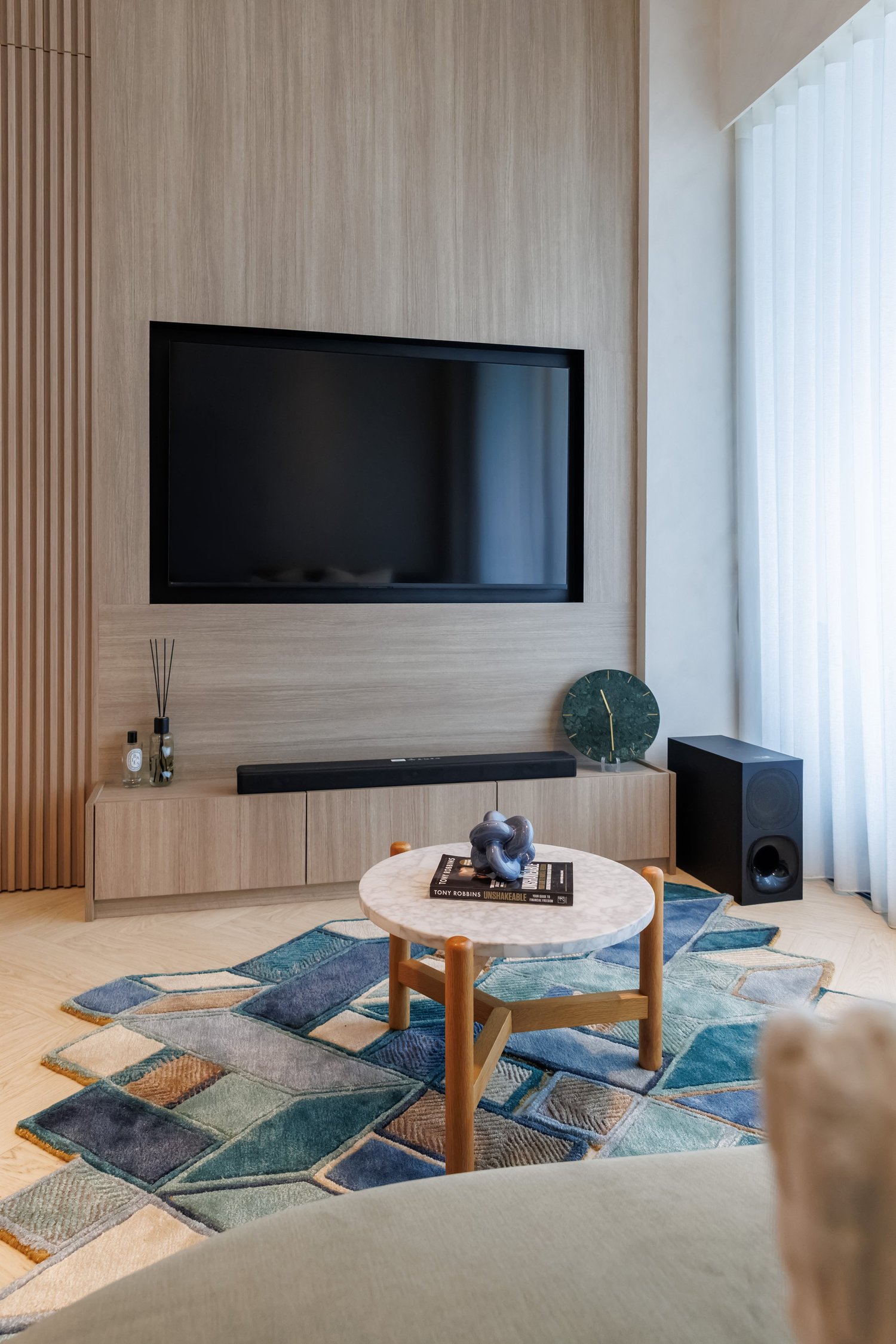 J GATEWAY — PLOT
